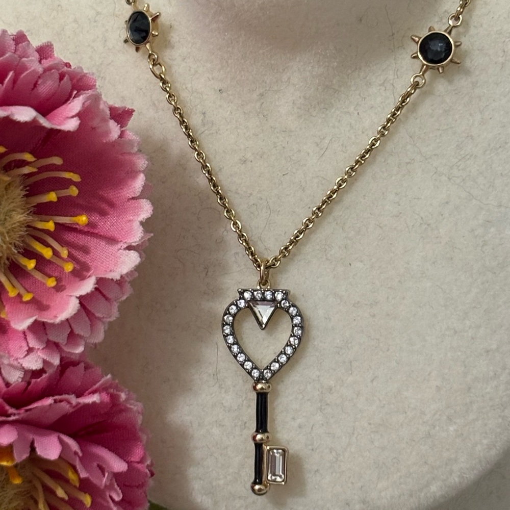 💎 🦢Swarovski Tarot Magic Necklace - Picture 3 of 7